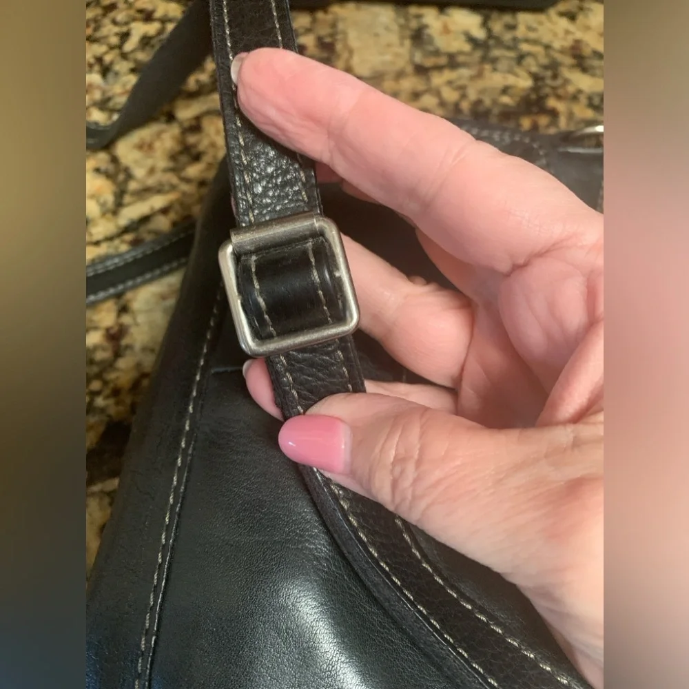 Vintage Black Leather Fossil Shoulderbag